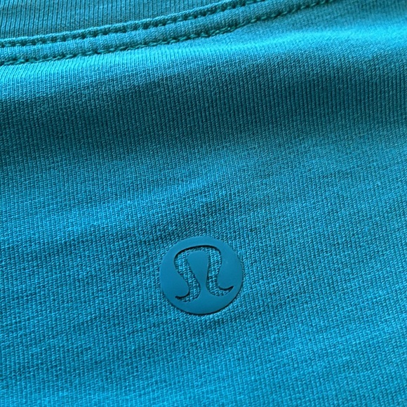 LULULEMON  GREEN JASPER LONG SLEEVE LOVE TEE - Picture 3 of 5